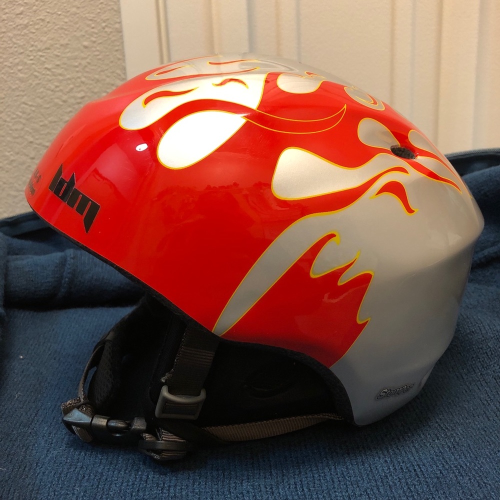 LDM Snowboarding/Ski Kids XS/S Helmet EUC